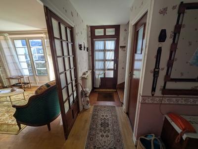 Maison - 170 m² - 9 pièces