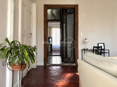 Maison - 243 m² - 6 pièces