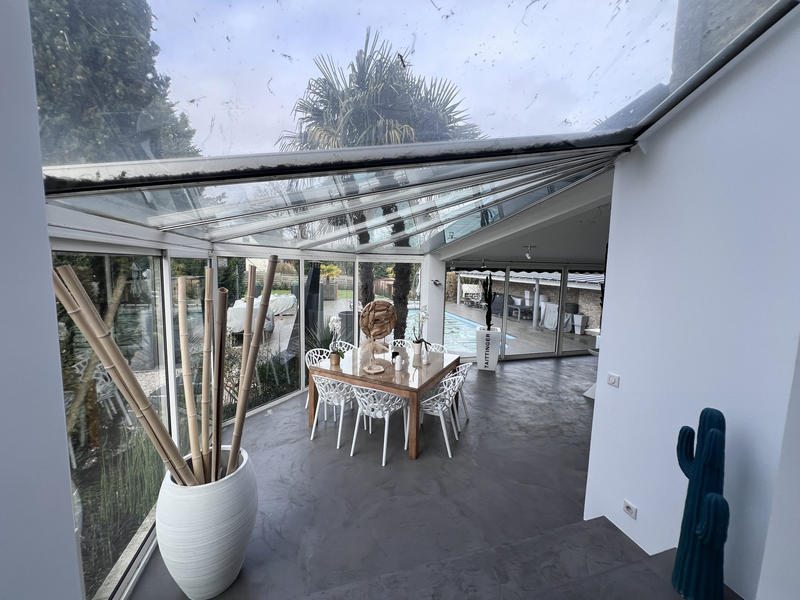 Maison ancienne - 258 m² - 8 pièces