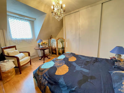 Maison - 185 m² - 7 pièces