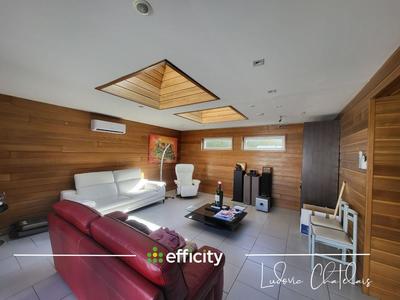 Maison - 130 m² - 6 pièces