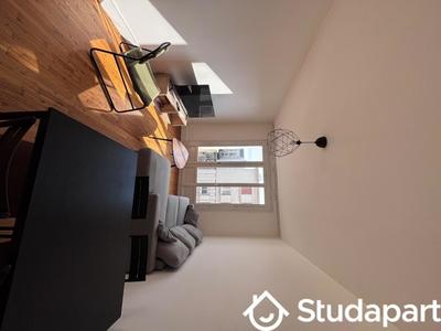 Chambre - 10 m² - 1 pièce