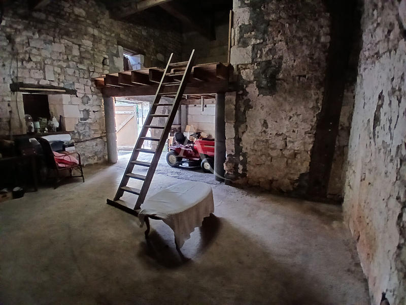 Maison - 102 m² - 5 pièces