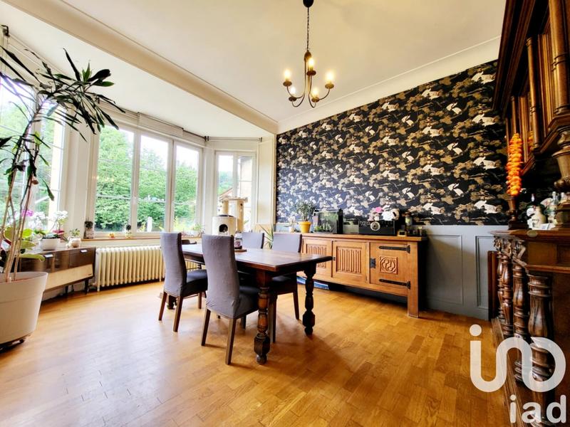 Maison - 210 m² - 10 pièces