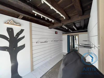 Local commercial - 77 m² - 3 pièces