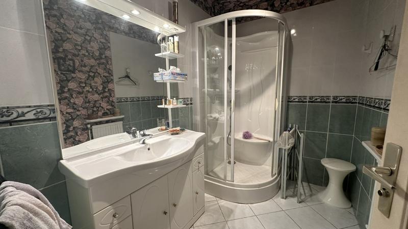 Appartement - 120 m² - 5 pièces