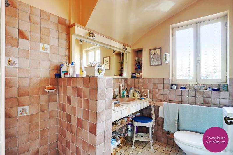 Appartement - 165 m² - 6 pièces