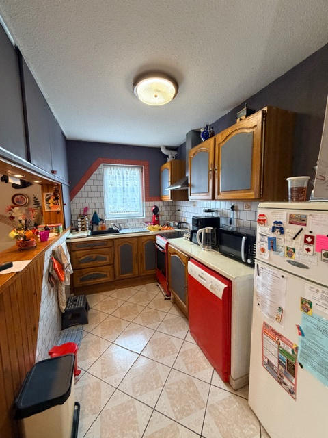 Maison - 93 m² - 4 pièces