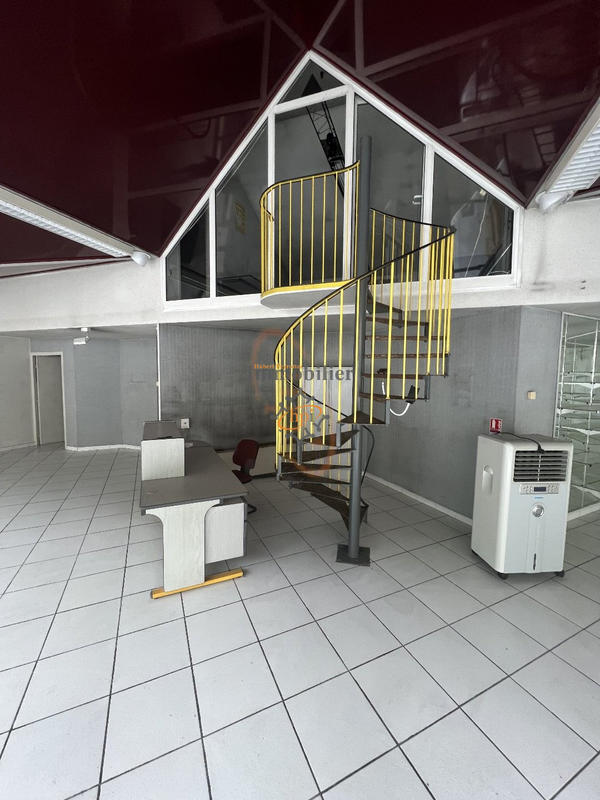 Local commercial - 355 m²