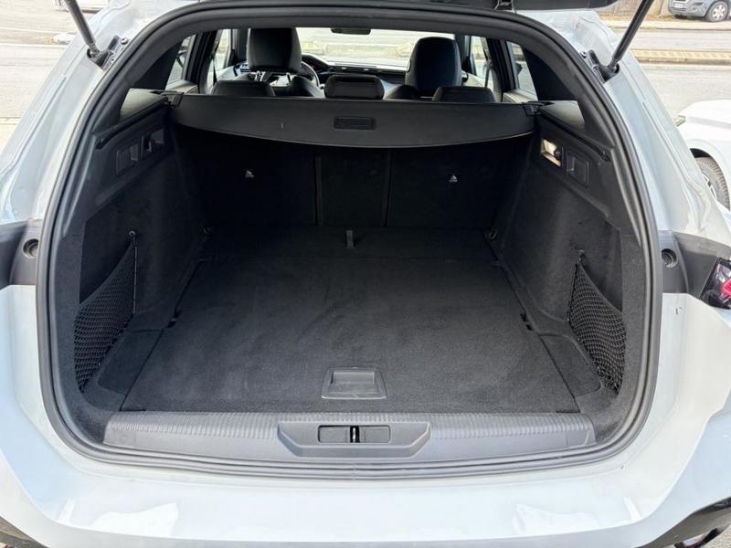 Peugeot 308 Sw III BlueHDi 130 Eat 8 Gt