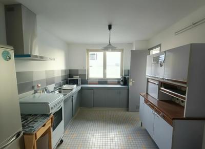 Appartement - 99 m² - 4 pièces