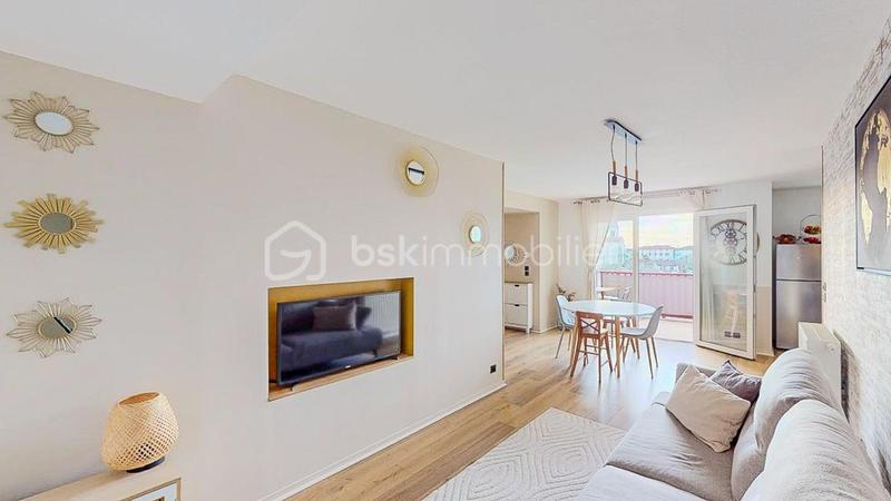 Appartement - 75 m² - 4 pièces