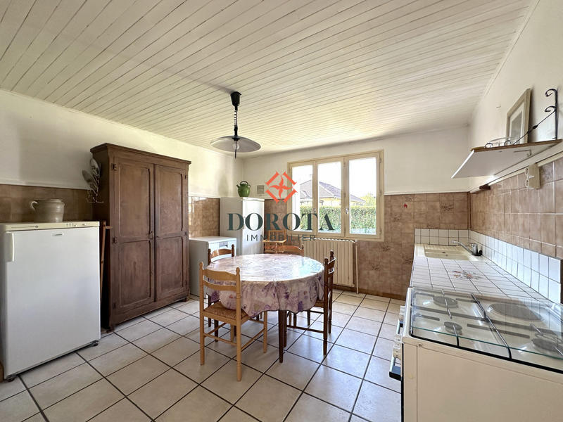 Maison - 263 m² - 15 pièces