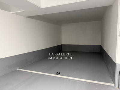 Parking / Garage - 14 m²