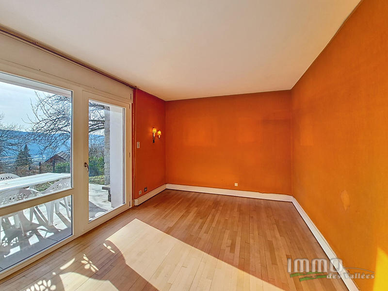 Maison - 205 m² - 11 pièces