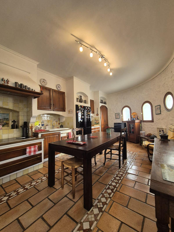 Appartement - 102 m² - 4 pièces