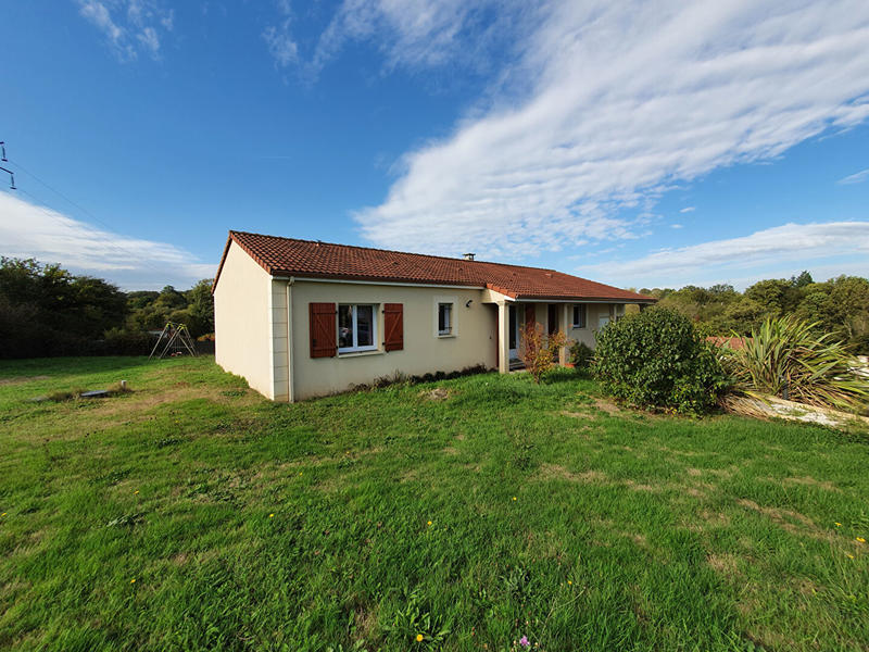 Maison - 108 m² - 4 pièces