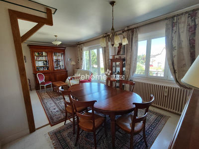 Maison - 139 m² - 6 pièces