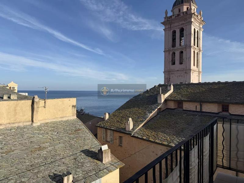 Appartement - 146 m² - 3 pièces