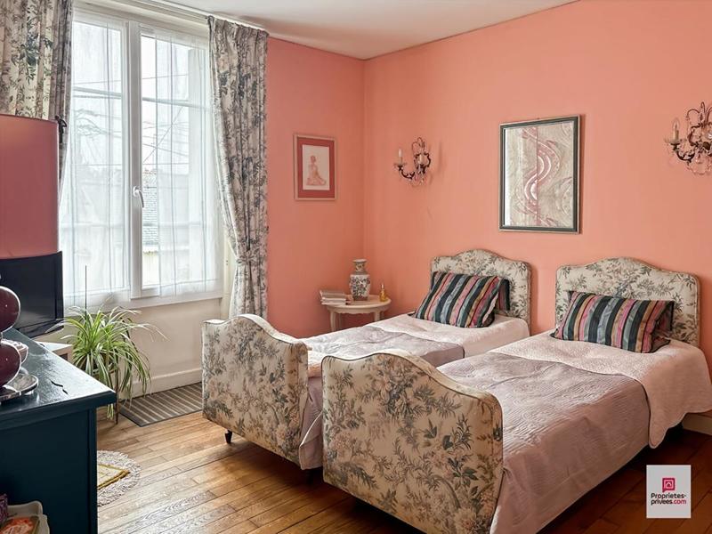 Maison - 128 m² - 8 pièces