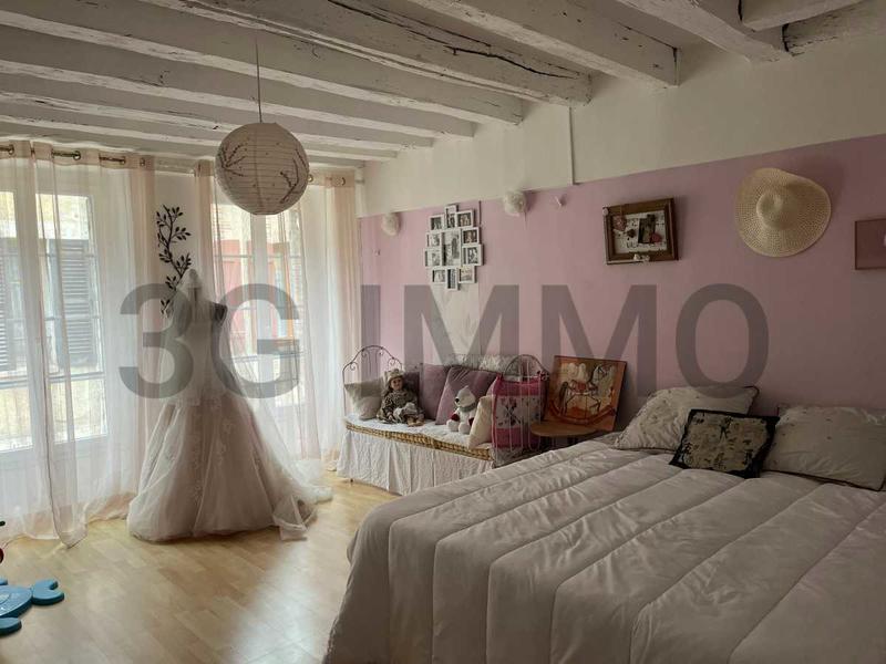 Maison de village - 176 m² - 7 pièces