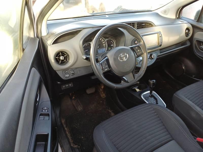Toyota Yaris Hybride Pro 100h France Business