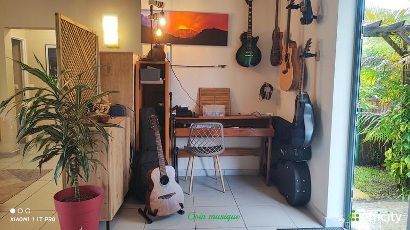 Pavillon - 125 m² - 5 pièces