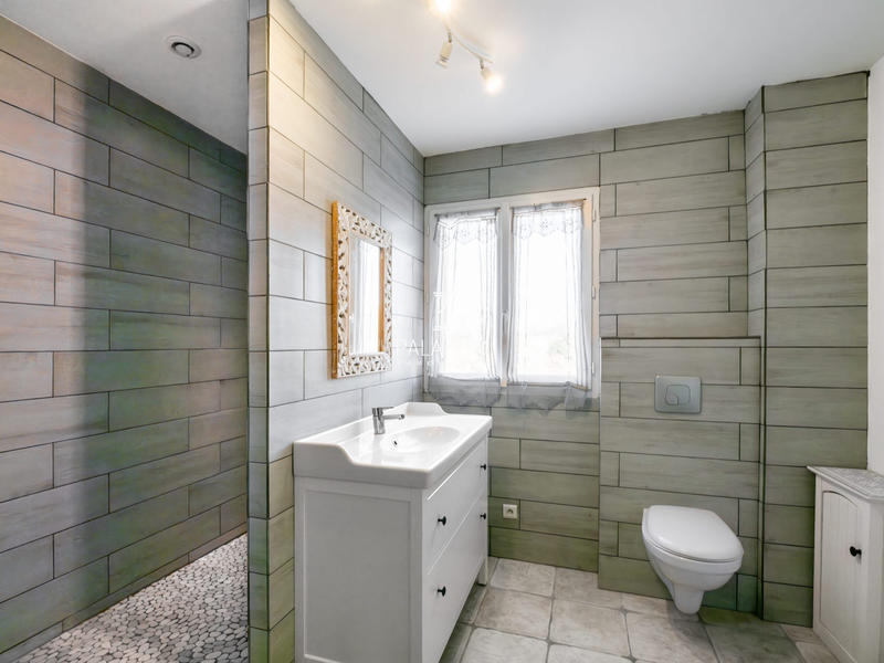 Maison - 165 m² - 5 pièces