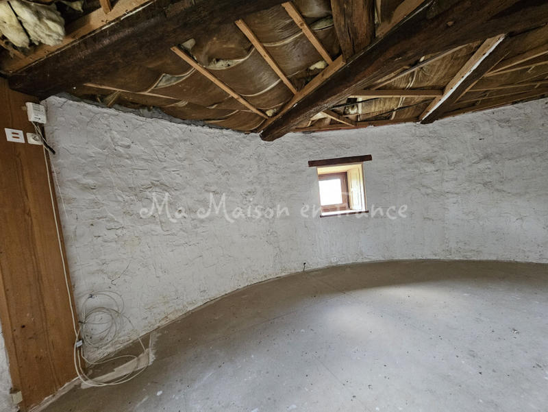 Maison - 94 m² - 5 pièces