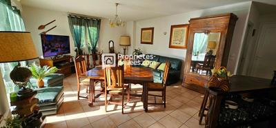 Maison - 93 m² - 4 pièces