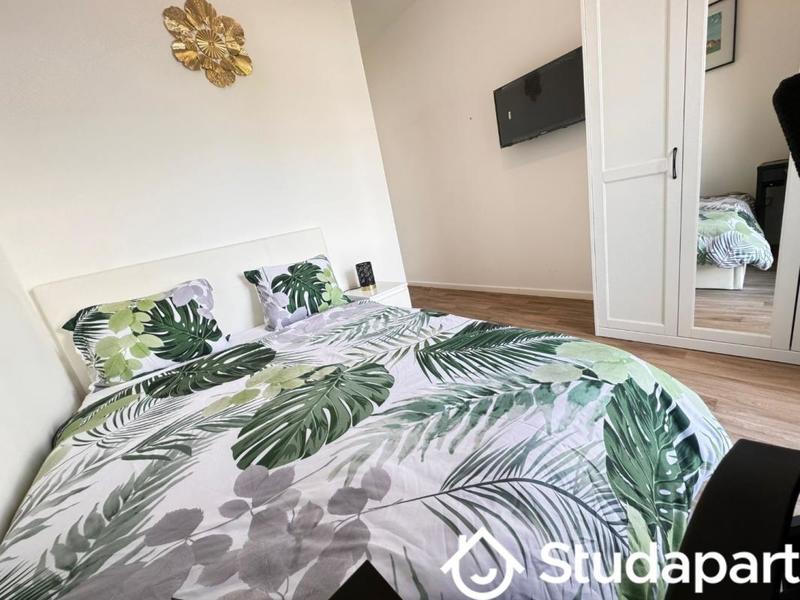 Chambre - 11 m² - 1 pièce