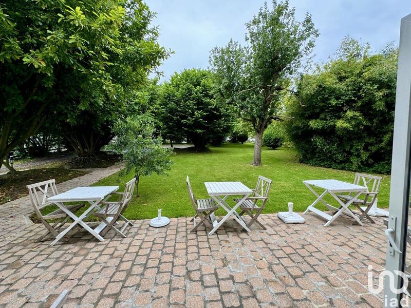 Local commercial - 220 m²