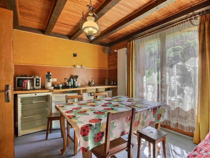 Châlet - 223 m² - 8 pièces