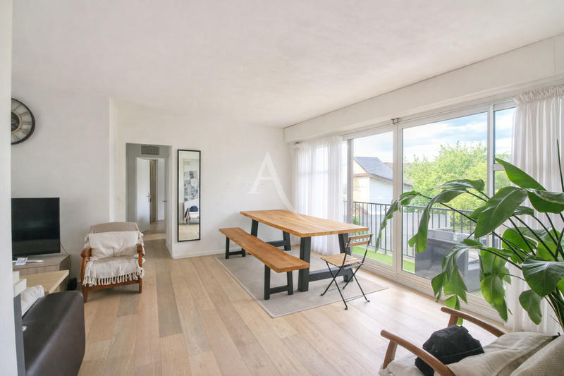 Appartement - 72 m² - 4 pièces