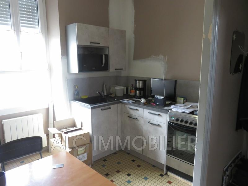 Fonds de commerce - Magasins - 101 m²