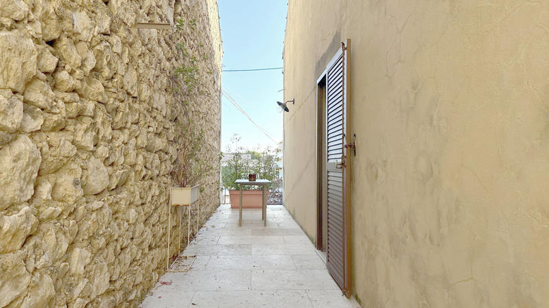 Maison - 180 m² - 5 pièces