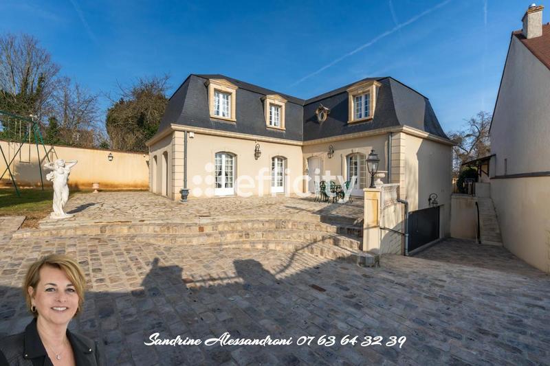 Maison - 193 m² - 7 pièces