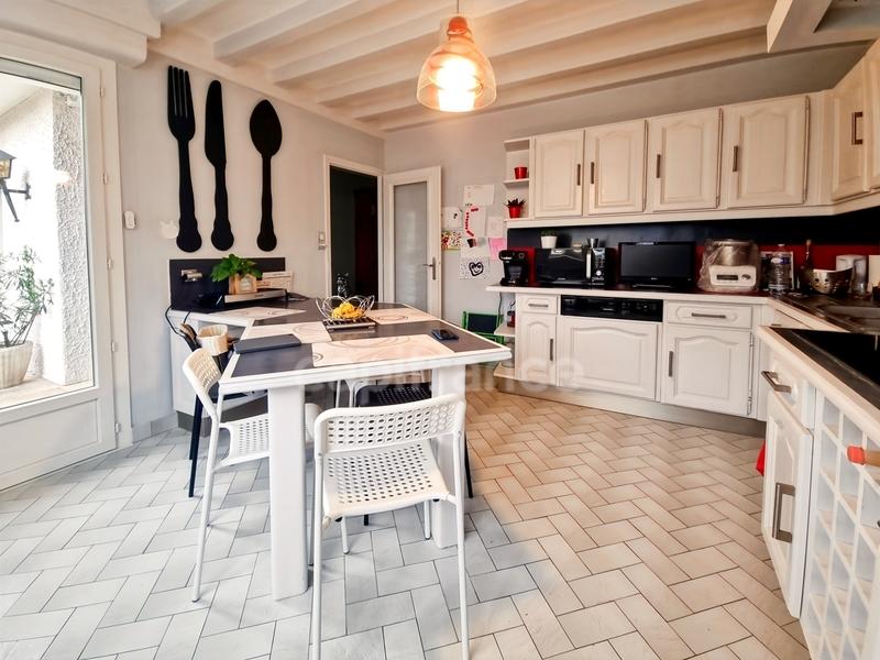 Maison - 184 m² - 6 pièces
