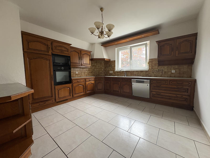 Maison - 175 m² - 7 pièces