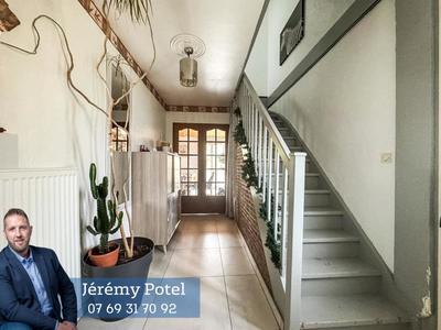 Maison jumelée - 80 m² - 5 pièces