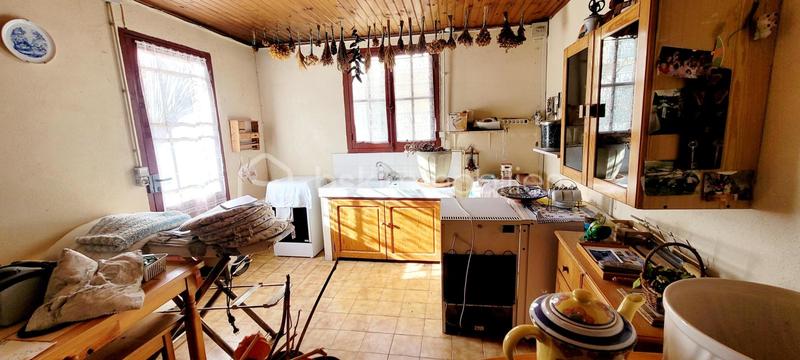 Maison ancienne - 243 m² - 15 pièces