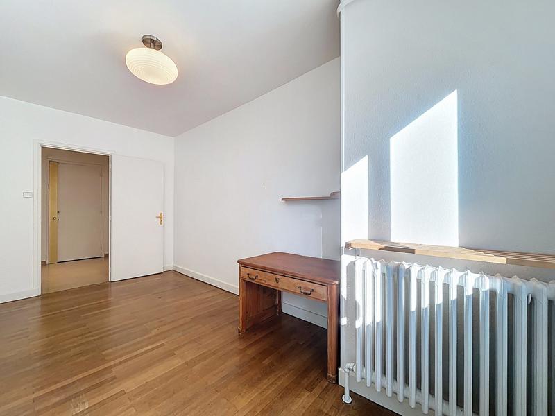 Appartement - 102 m² - 5 pièces