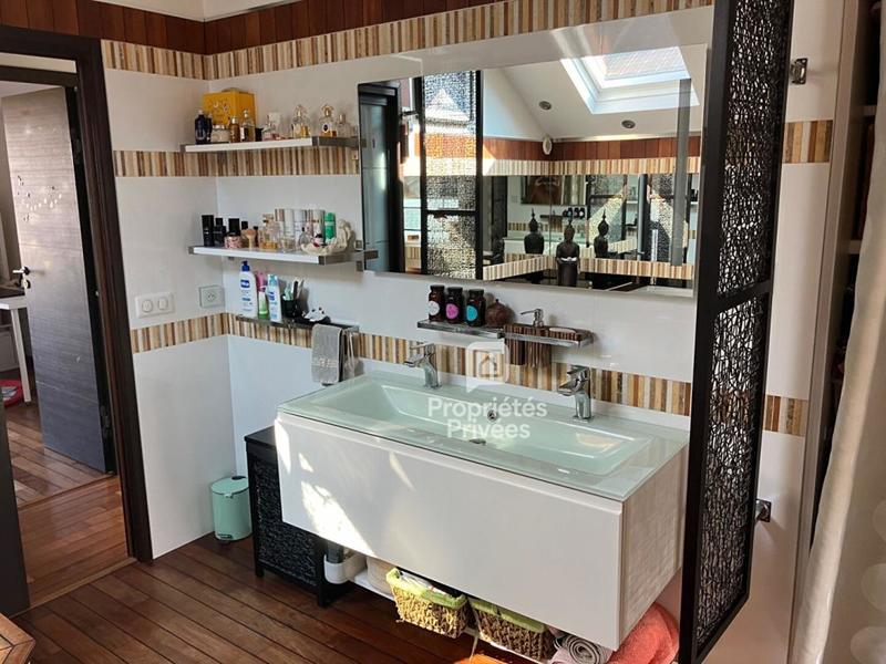 Maison - 97 m² - 4 pièces