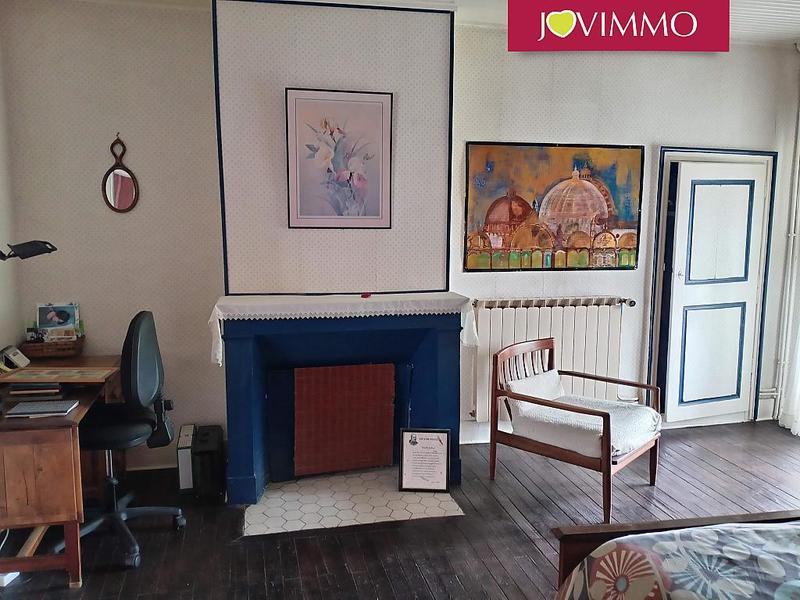 Maison - 215 m² - 8 pièces