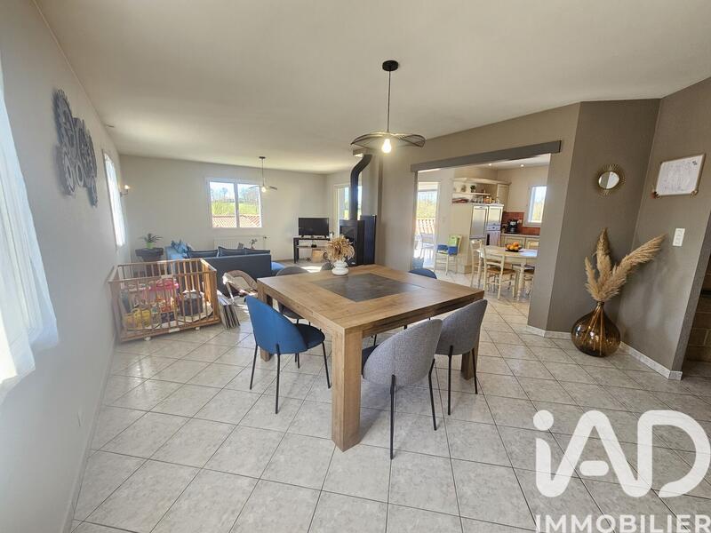 Maison - 110 m² - 5 pièces