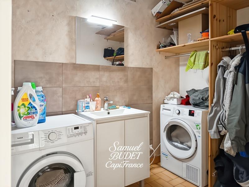 Maison - 93 m² - 4 pièces