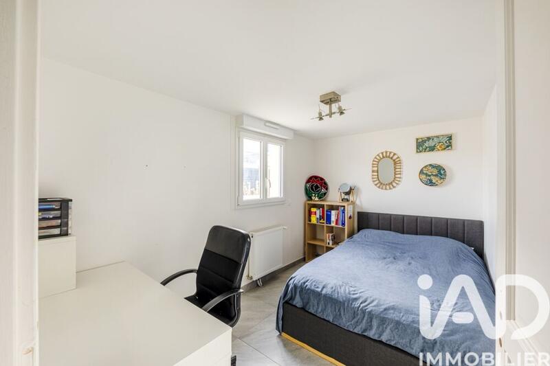 Maison - 90 m² - 6 pièces