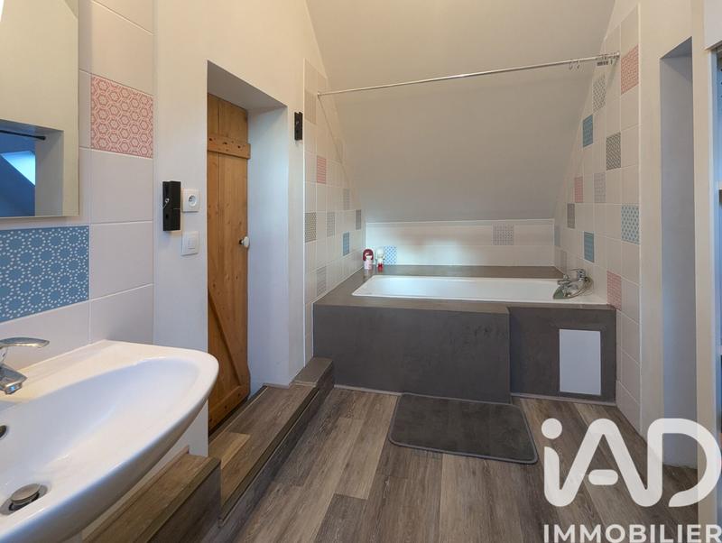 Maison - 110 m² - 6 pièces