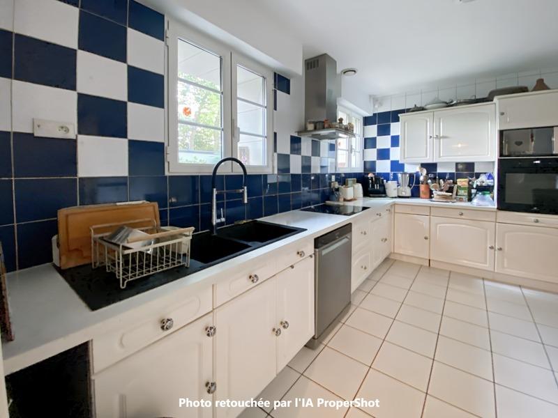 Maison de ville - 260 m² - 8 pièces