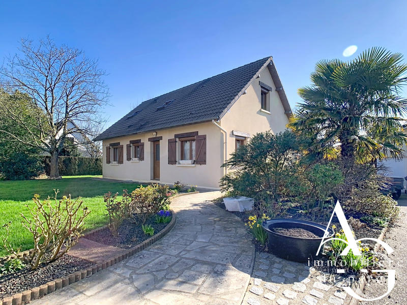 Maison - 137 m² - 6 pièces